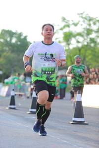 BIB: 332
                            <button type="button" onclick="openModal(3639405)" class="btn btn-primary btn-sm float-right btn-popup" data-toggle="modal" data-target=".modal-high-quality">
                        <i class="fas fa-shopping-cart"></i> Add to Cart
                    </button>
                                            <button type="button" onclick="isThisMe(3639405, true)" class="btn btn-success btn-sm float-right btn-popup btn-isme hidden" data-toggle="tooltip" data-placement="bottom" title="นี่คือรูปของคุณใช่ไหม คลิกที่นี่เพื่อเอาเข้าอัลบั้ม">
                        <i class="fas fa-plus"></i> Add to album
                    </button>
                    <button type="button" onclick="isThisMe(3639405, false)" class="btn btn-warning btn-sm float-right btn-popup btn-isnotme hidden">
                        <i class="fas fa-ban"></i> Remove from album
                    </button>